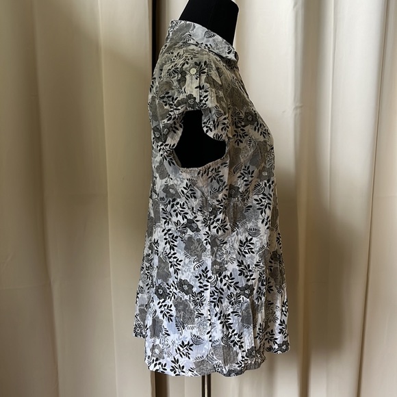 ❤️3/$15❤️ Fred David Petite blouse - Picture 5 of 9